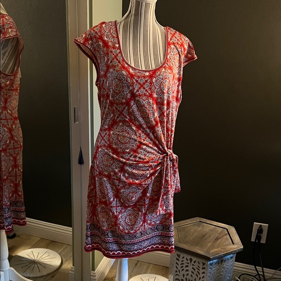 NWT. Max Studio, Large, Red Patterned Women's Dress - Picture 3 of 10